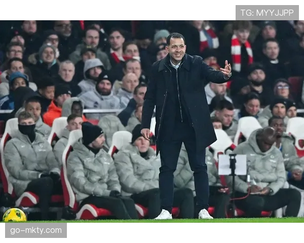 战术评论：解析阿尔特塔在欧冠关键战中变阵三中卫的得失